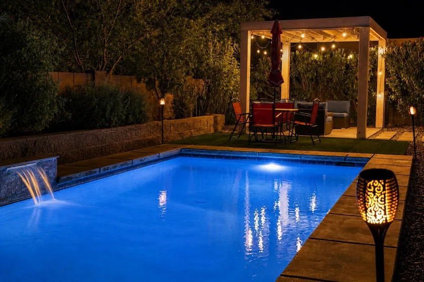 Lighted Pool Nights Fenced Yard & Mountain View - Image 1