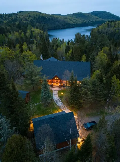 Howard's Lodge – for large groups - Image 1