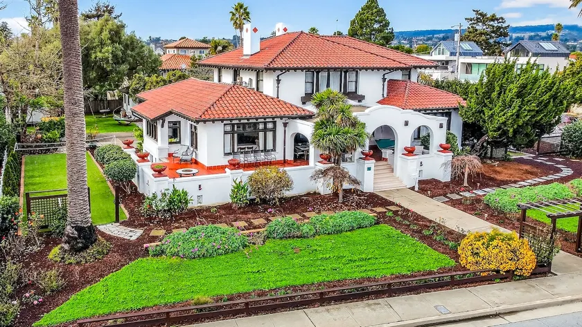 West Cliff Villa - Image 1