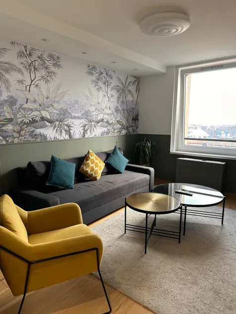 Luxury 2-room, cathedral view! - Image 1