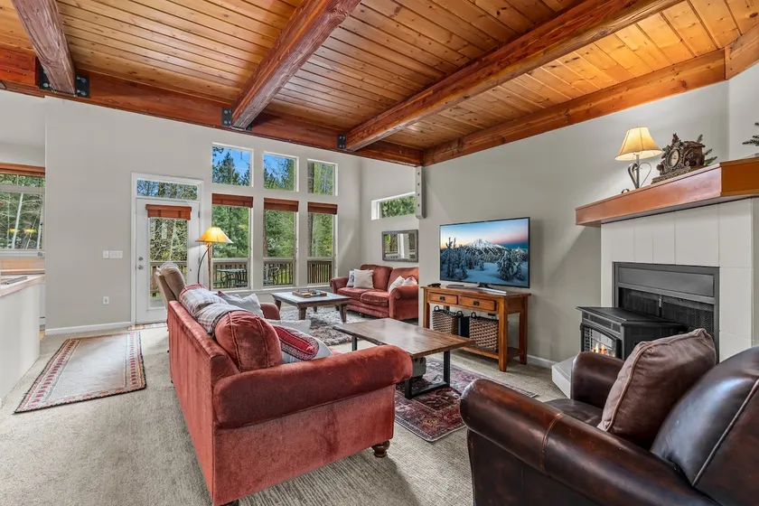 Widgi Elk Wonder-Lodge Style-Golf-Deck-BBQ - Image 1