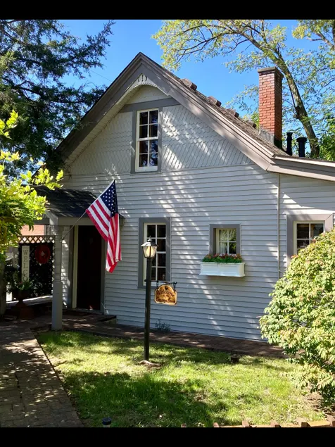 McCord Carriage House Located on Bourbon Trail! - Image 1