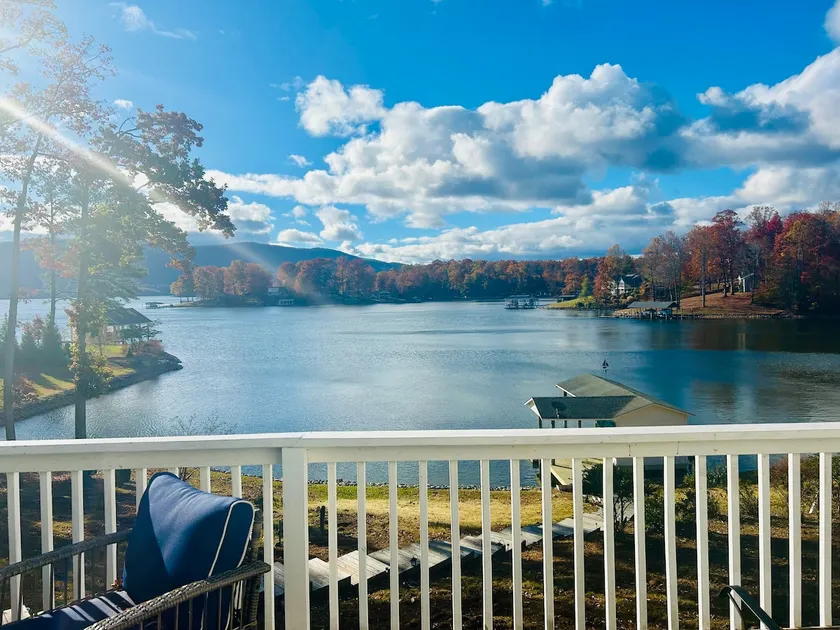 Finekettle House: Outdoor Fireplace* Private Cove - Image 1