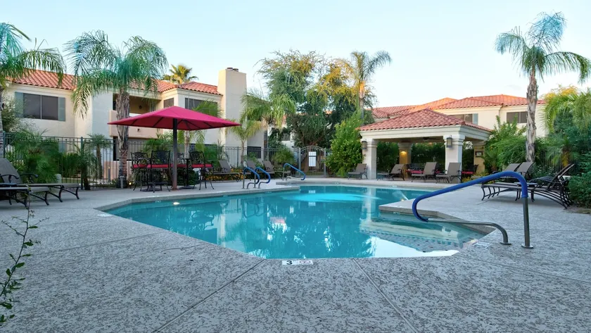 Luxury Paradise Valley Condo Complete Remodel - Image 1