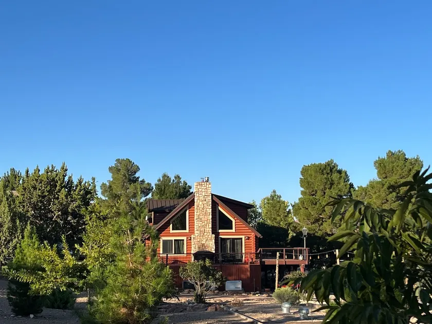 Sunnyside Cabin - Image 1