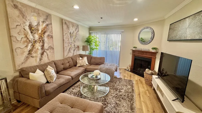 Luxury retreat in Westwood - Image 1
