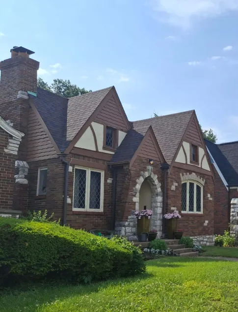 Zen Home • 3 BR • Sleeps 6 • Minutes to Downtown - Image 1