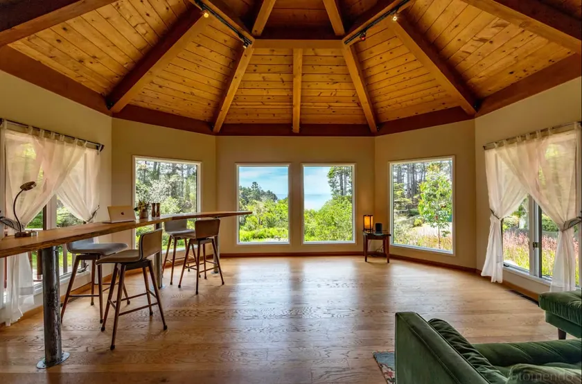 Sea View Sanctuary Hot Tub, Sauna, on sunny acres. - Image 1