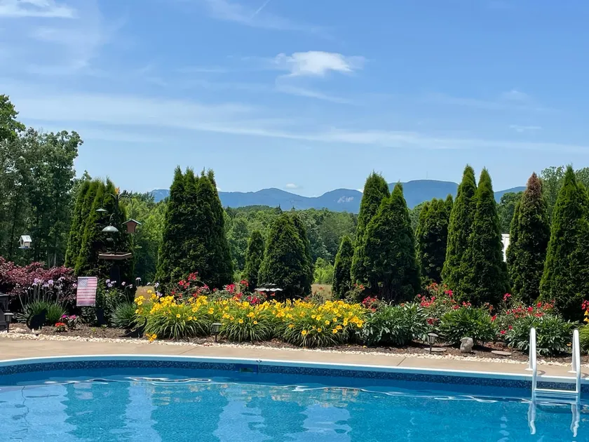 Pool, Hot Tub and Fireplace with Mountain Views - Image 1