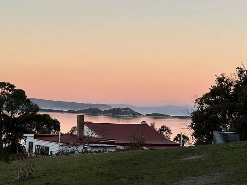 Wylah Cottage for a Peaceful Bruny Island Escape with Water Views, Fireplace & Wallabies - Image 1