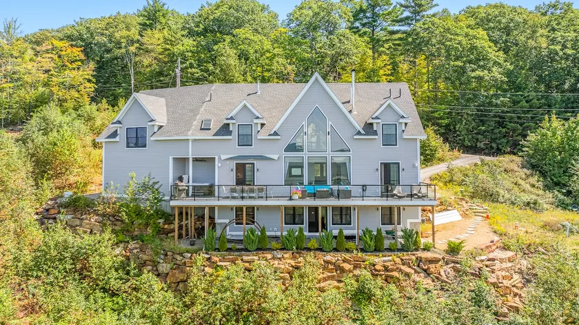 Luxurious Rustic•Views•Hot Tub•Waterville Estates - Image 1