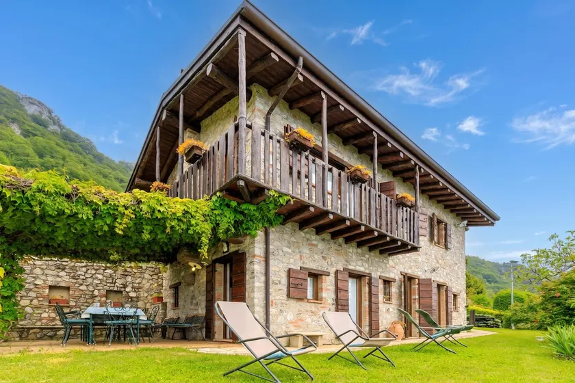 Villa Formaga Stunning View & Garden - Happy Rentals - Image 1
