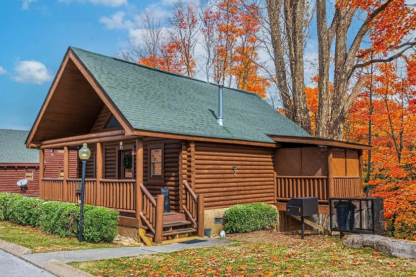 Easy Roads! Pigeon Forge w/ Hot Tub & Recliners - Image 1
