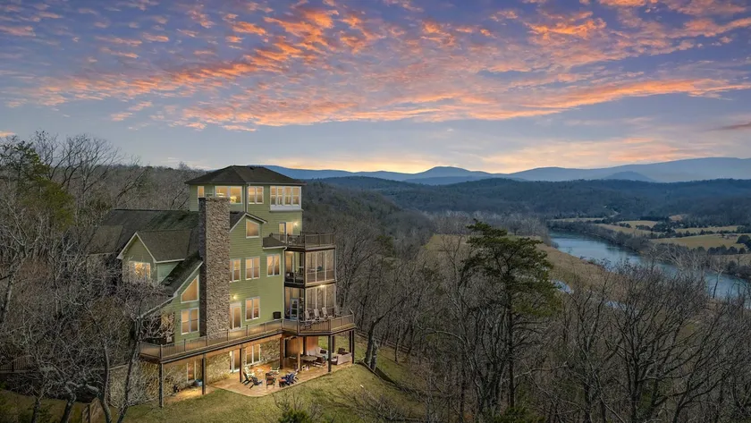 Massive Riverfront Luxe Lodge | Pool + HotTub - Image 1