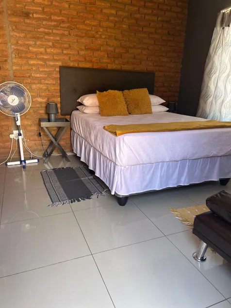 Mary's spacious and homely place - Image 1