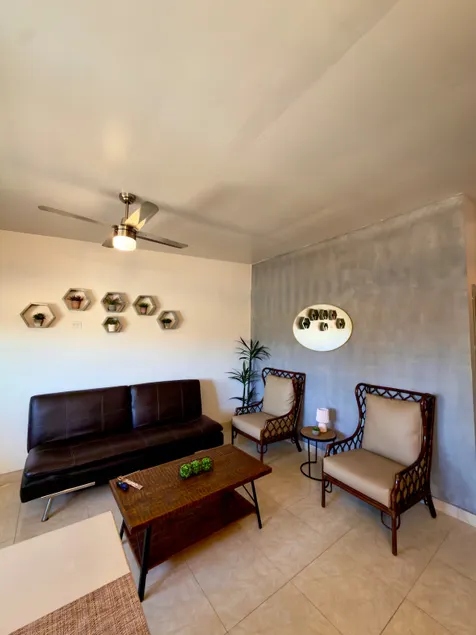 #4 Garage, 5 min to the beach, 10 min to bars, Malecón. - Image 1
