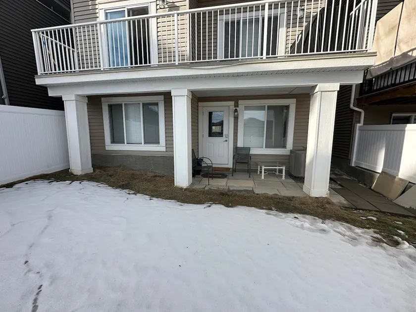 Comfy Comfort Guest ( walkout Basement Suite) - Image 1