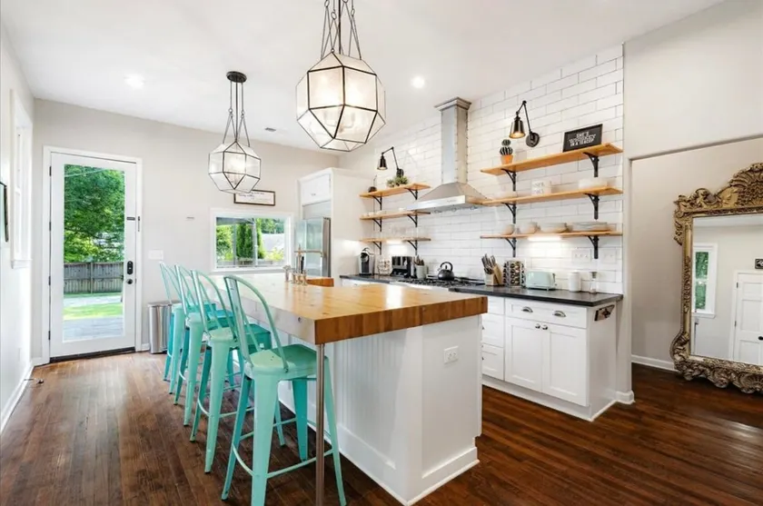 Hotel Joelle | Charming Midtown Gem+ Gated Parking - Image 1