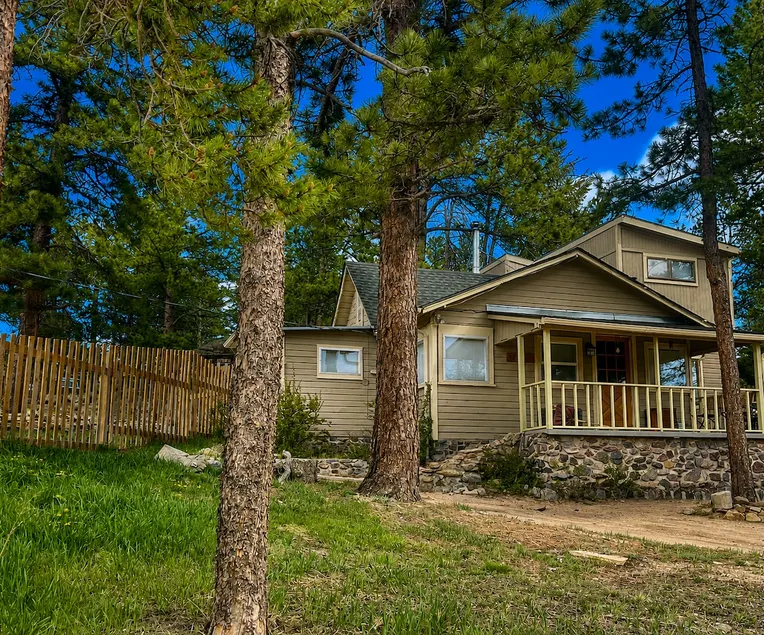 Ideal Couple's Retreat+Hot Tub+Dog Friendly - Image 1