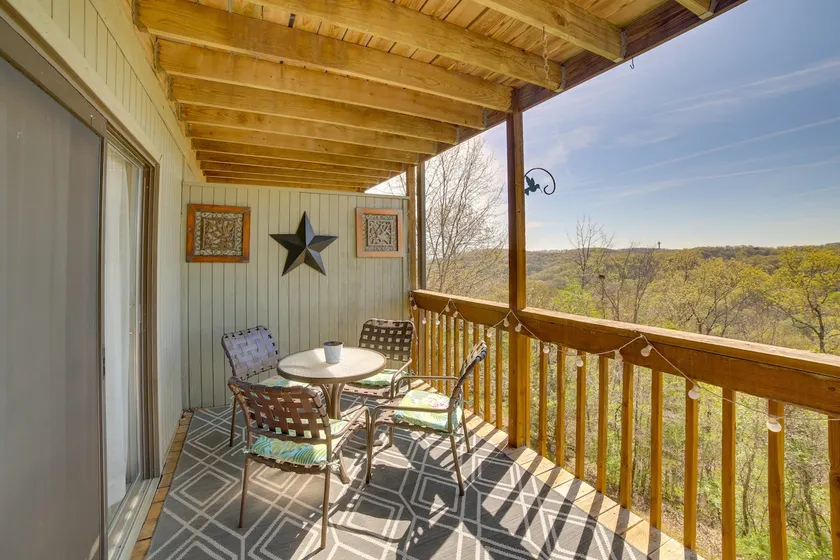 Unwind Fireside: Ozark Mtn Condo w/ Resort Perks! - Image 1