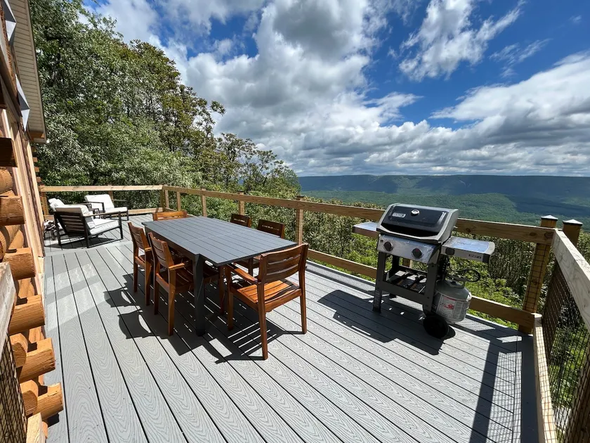 Modern Mountaintop Cabin with a gorgeous view - Image 1