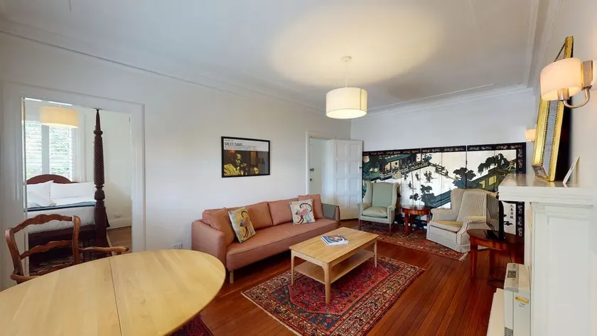 Elegant Art Deco Edgecliff I90 - Image 1