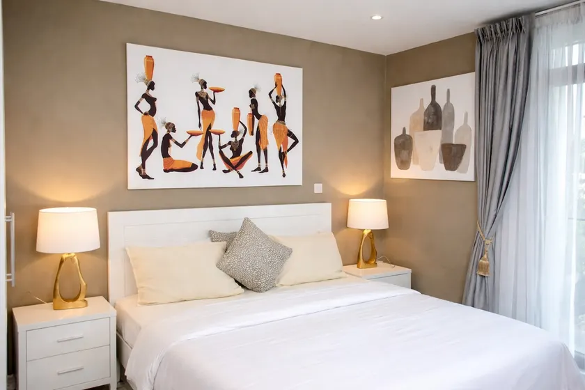Urban Studio BigComfy Bed@Embassy Gardens, Cantonments. - Image 1