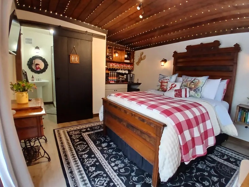The Wild Chicken Holiday Suite with Coffee Bar! - Image 1