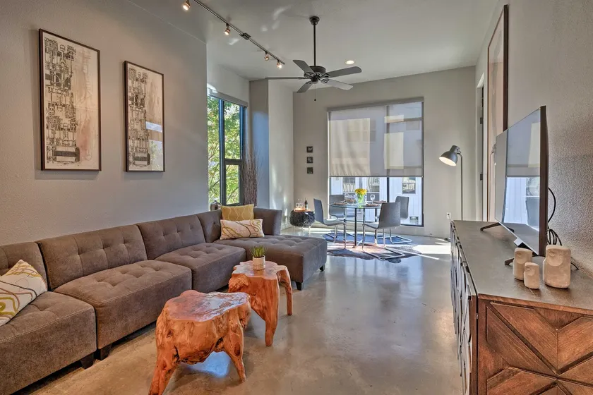 Urban Escape in SoLA w/ Private Patio! - Image 1