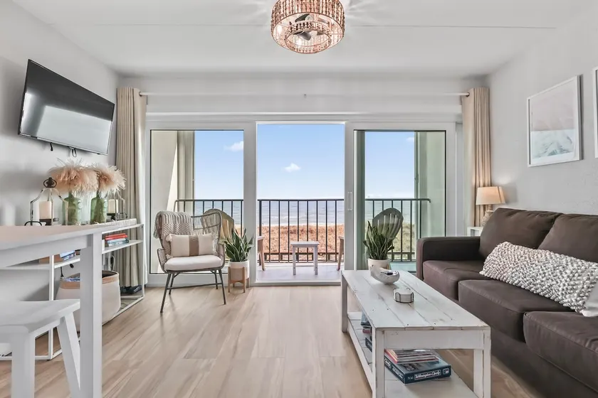 Best Location! Beachfront-Boardwalk-Pool-Balcony - Image 1