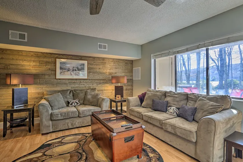 On Big Boulder Lake: Condo w/ Community Pools! - Image 1