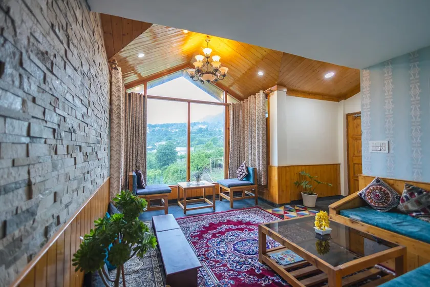 Green valley 4 Bedroom chalet in Raison (manali) - Image 1
