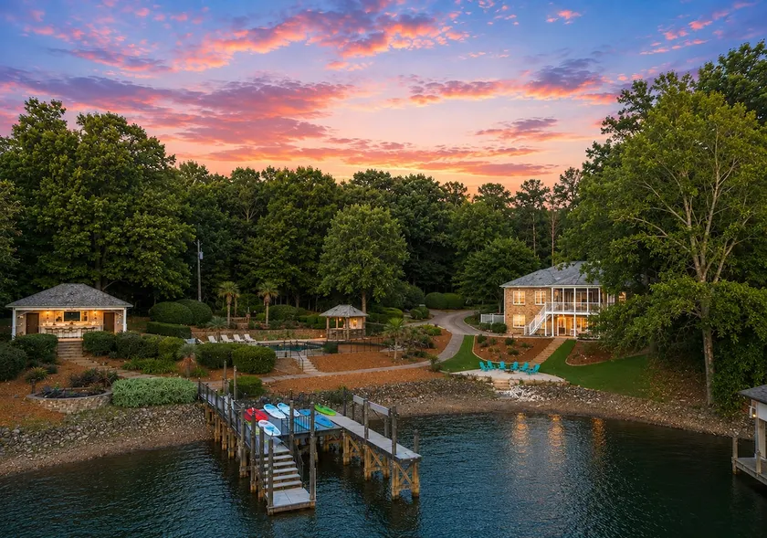 Sleeps 20 • Lakefront, Pool, Hot Tub, Sauna, Dock - Image 1