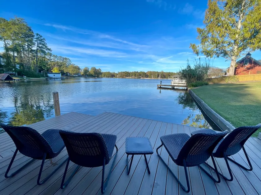 Peaceful Retreat at Beautiful Lake Carroll - Image 1