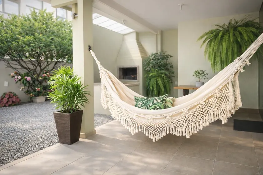 Large and Airy House with Air Conditioning and Barbecue Grill - Image 1