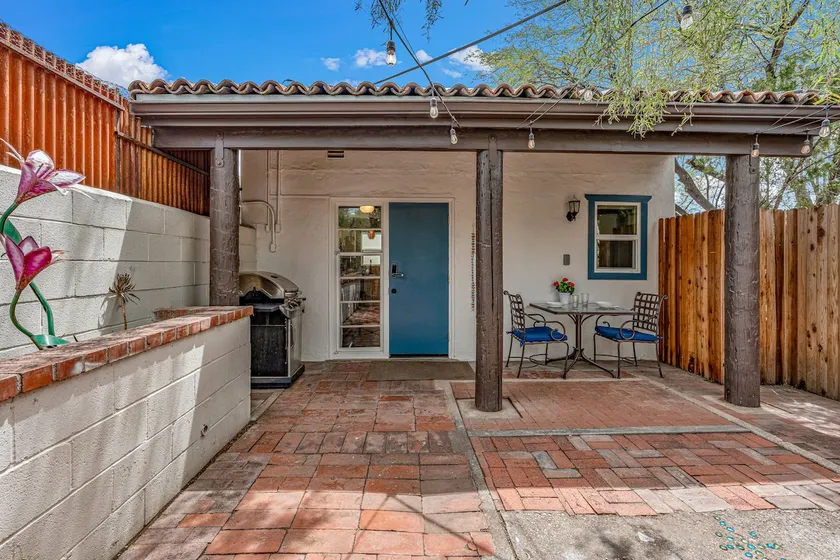 Cozy Casita with Private Courtyard -5 Mins to UofA - Image 1