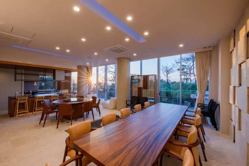 Elevator, maximum 6 suite rooms, ocean view, hilltop, 6 toilets B - Image 1