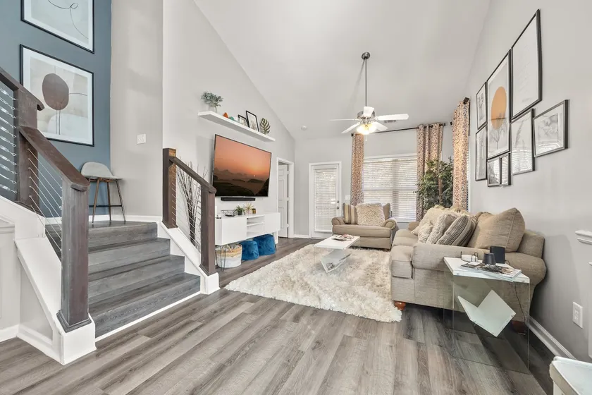 Chic Townhome Minutes from Atlanta Airport - Image 1