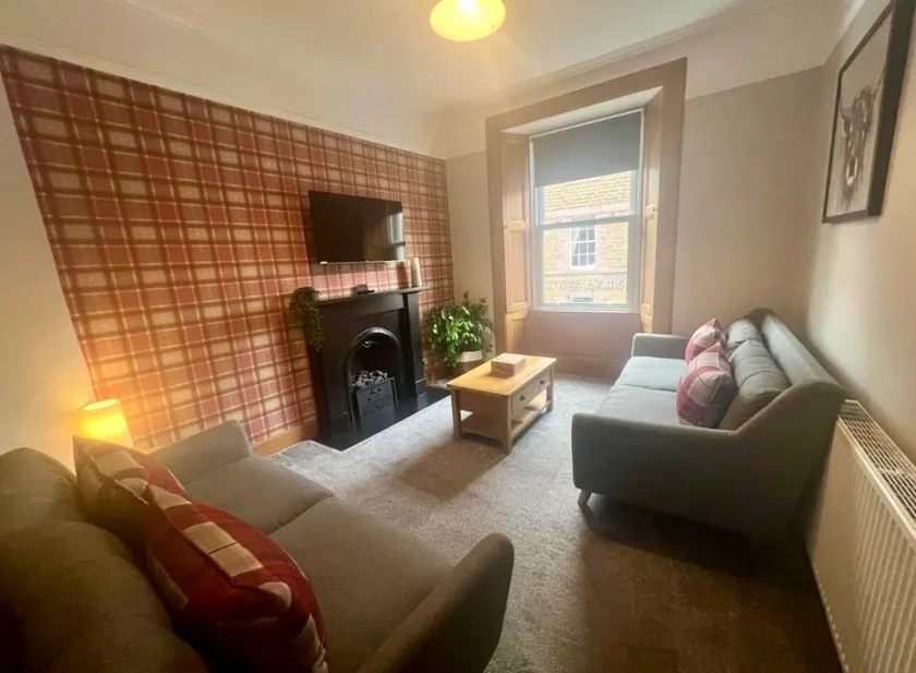 The Tweed - Modern 3 Bed apartment, Melrose - Image 1