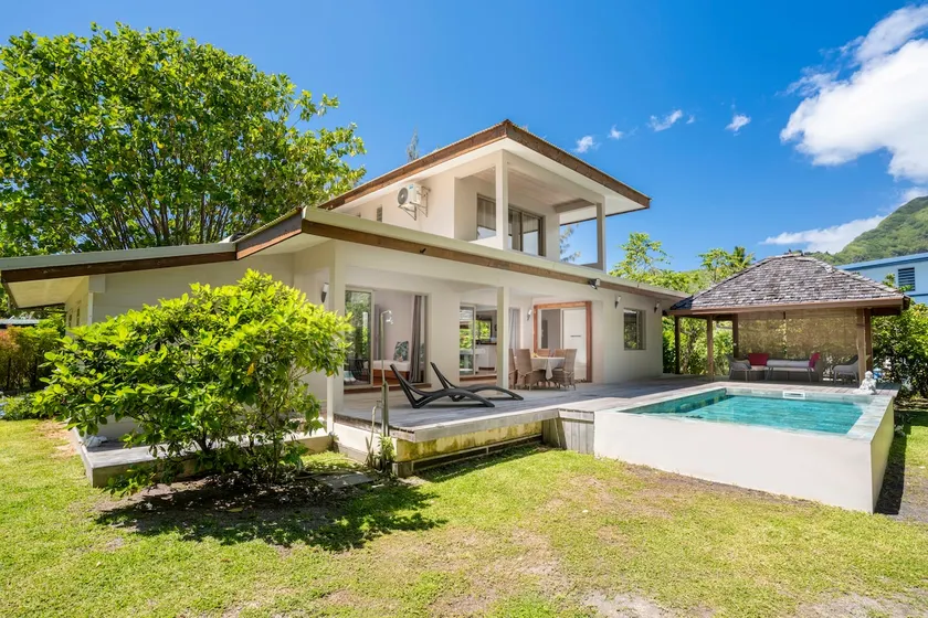 Moorea Temae Villa walking dist beach and golf - Image 1