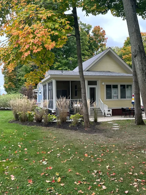 Luxury Cottage - Sandbanks/Prince Edward County - Image 1