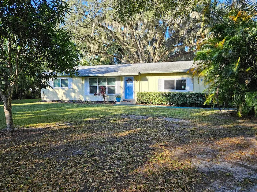 Tropical Paradise - Image 1