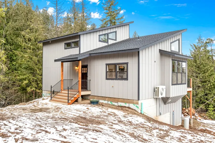 Secluded 2BR Mountainview | Hot Tub - Image 1