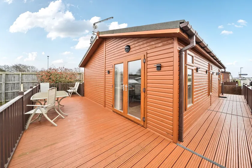 2 Bed Cabin - Sleeps 4 - Pets - 5 min to Beach - Image 1