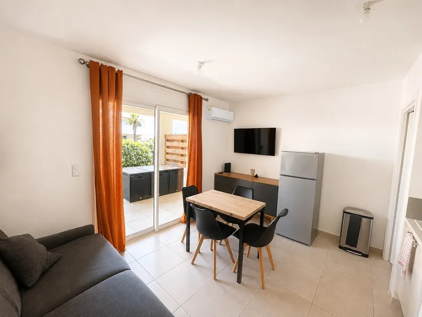 Casa Di Bravone, New Cozy 3 Bedroom by the Sea - Image 1