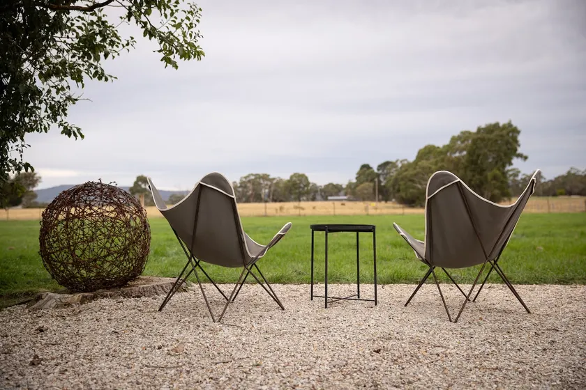 Stylish cottage on historic property near Kyneton - Image 1