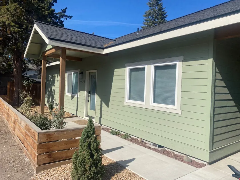 McKinley Place - Central Retreat in SE Bend - Image 1