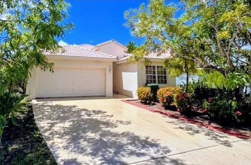 FIFA '26! Huge Home Sleeps 22+ & FREE Rental Cars! - Image 1