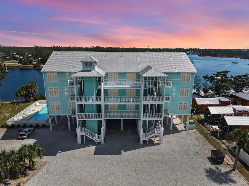 7086 SW Hwy 358 🐠 The Perfect Spot - Image 1