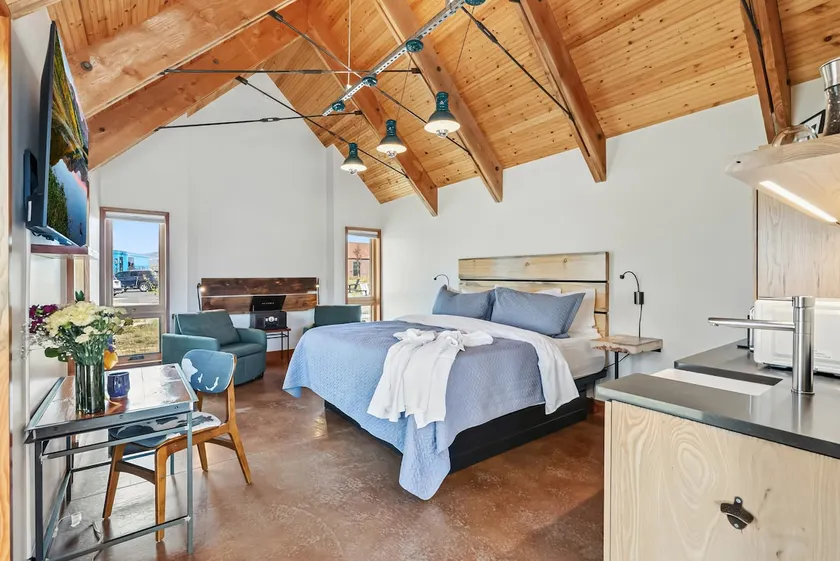 King Cabin In Leadville - Image 1